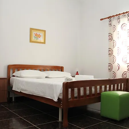 Italia Hotel Tirana